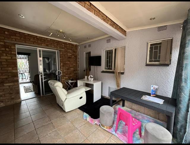 3 BEDROOM PROPERTY TO RENT IN BONAERO PARK